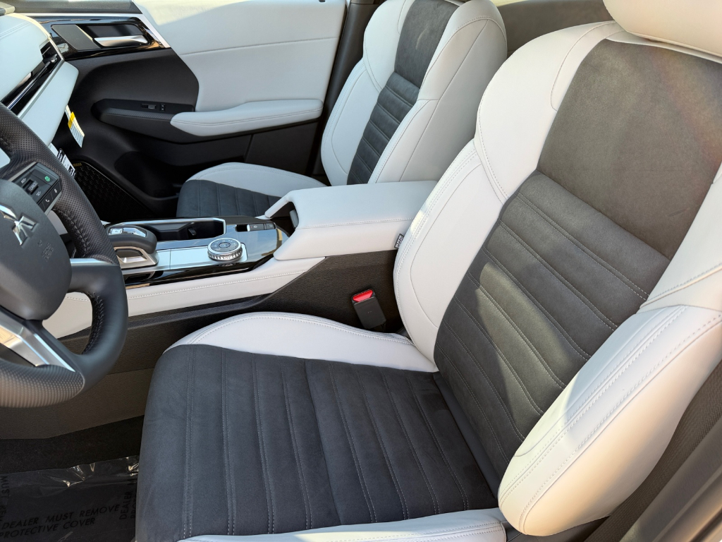 2026 Mitsubishi Outlander