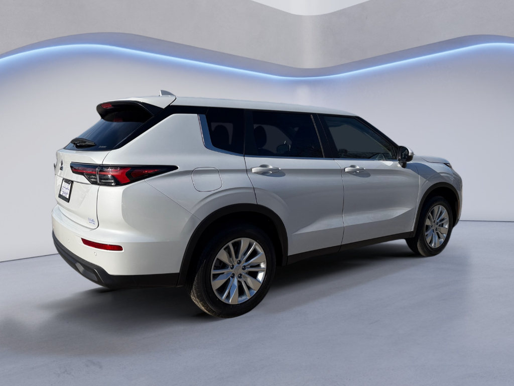2026 Mitsubishi Outlander