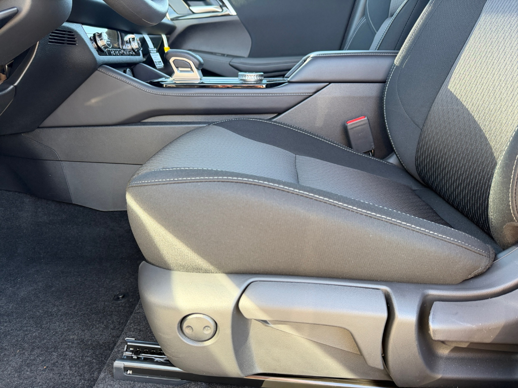 2026 Mitsubishi Outlander
