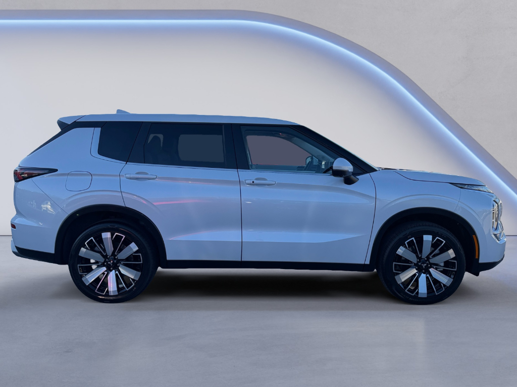 2026 Mitsubishi Outlander