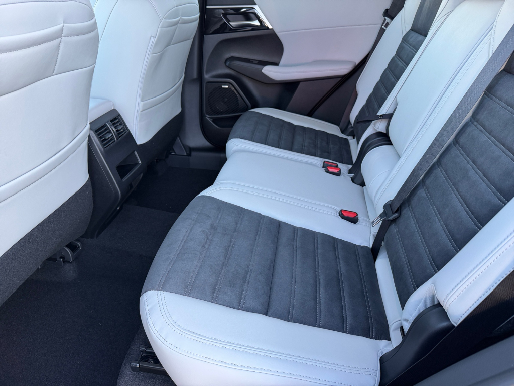 2026 Mitsubishi Outlander