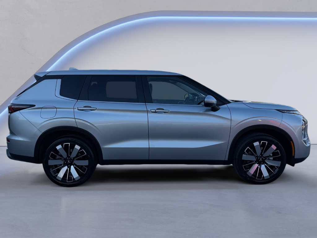 2026 Mitsubishi Outlander