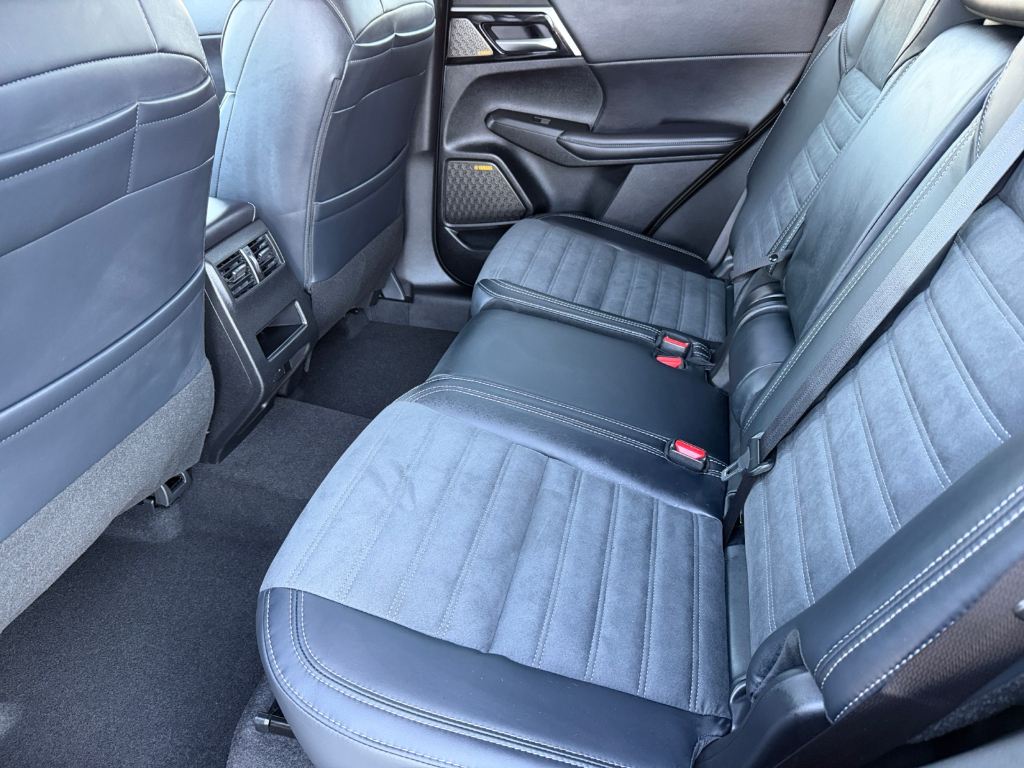 2026 Mitsubishi Outlander