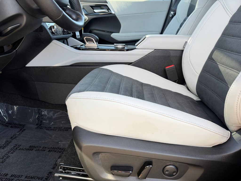 2026 Mitsubishi Outlander