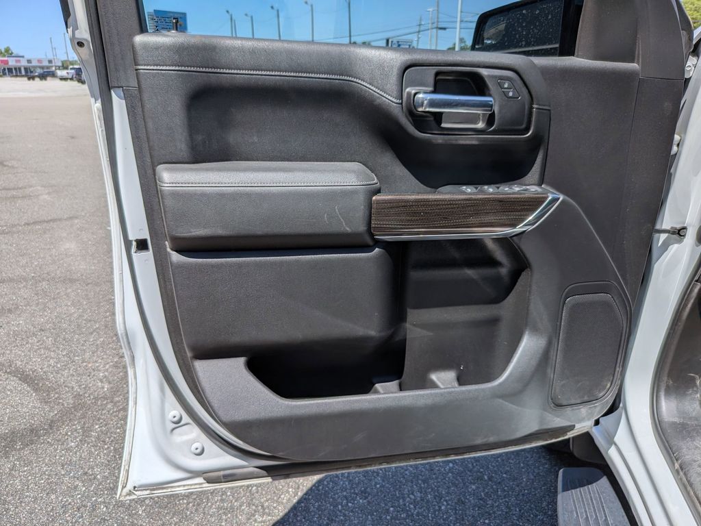 2021 Chevrolet Silverado LT - 11