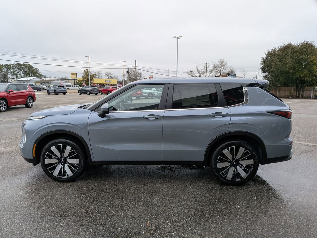 2026 Mitsubishi Outlander SE - 5