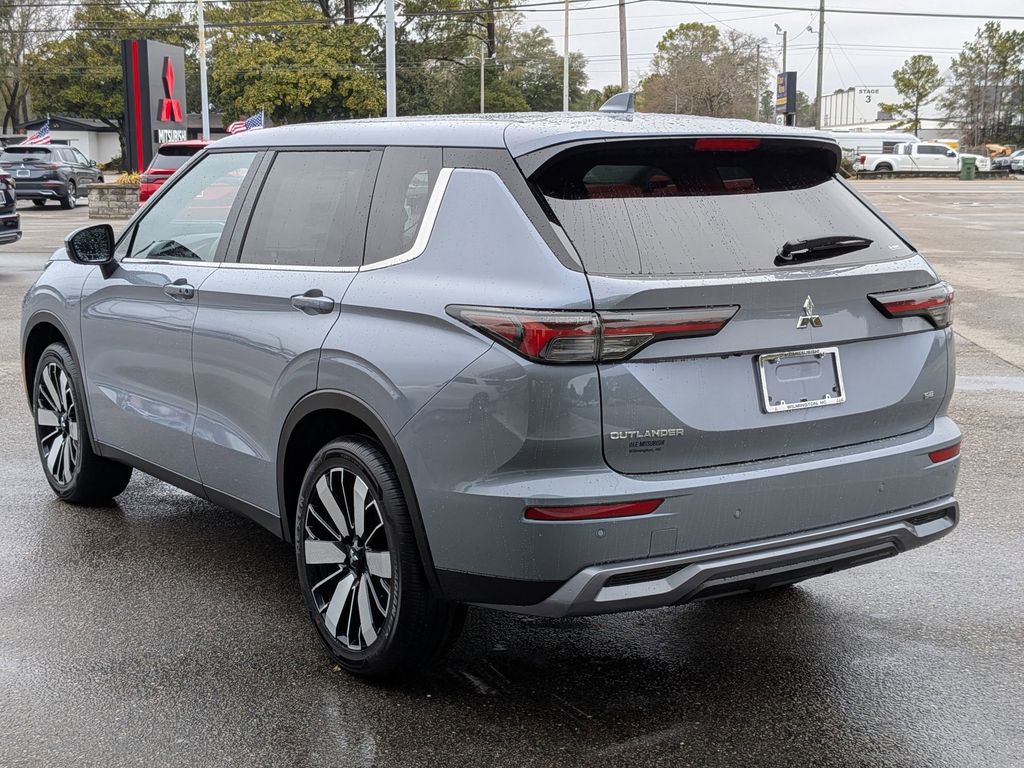 2026 Mitsubishi Outlander SE - 4
