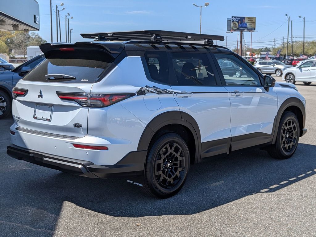 2026 Mitsubishi Outlander Trail Edition - 2