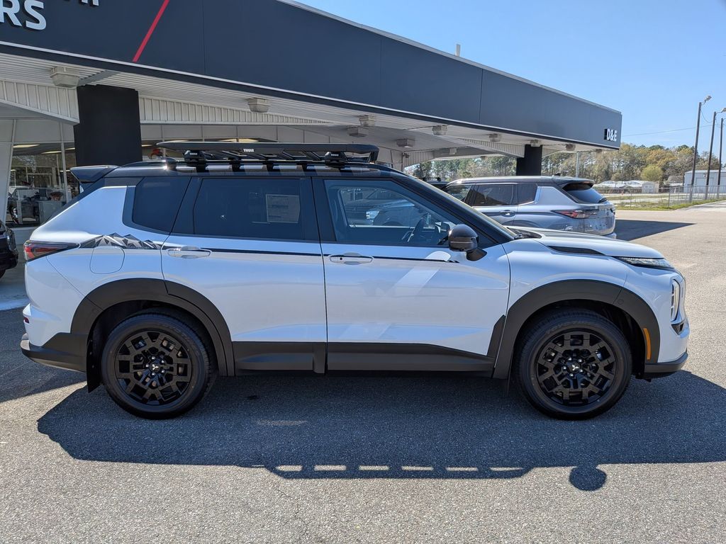 2026 Mitsubishi Outlander Trail Edition - 1