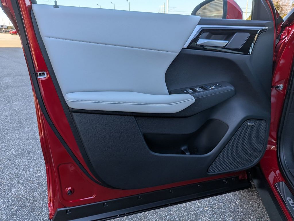 2026 Mitsubishi Outlander SE - 10
