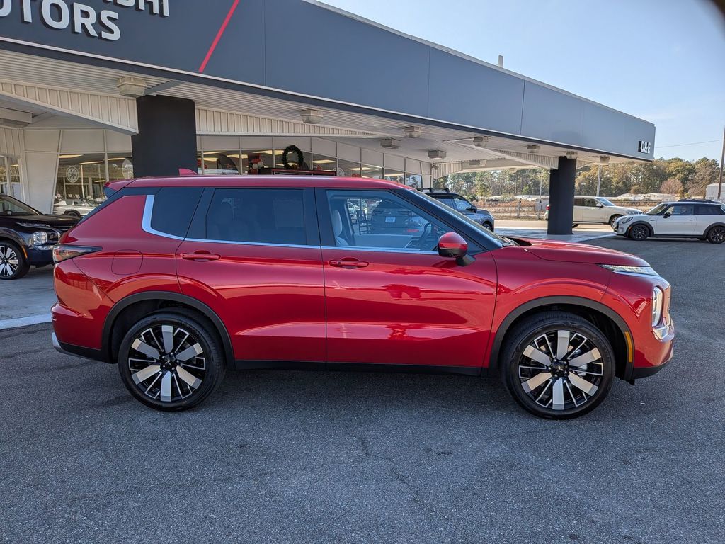 2026 Mitsubishi Outlander SE - 1