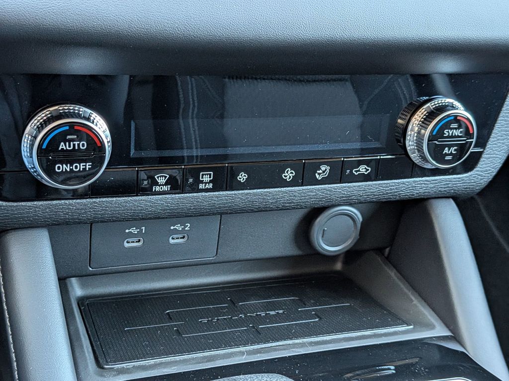2026 Mitsubishi Outlander ES Red Diamond at D&E Mitsubishi