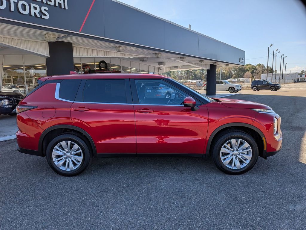 2026 Mitsubishi Outlander ES - 1