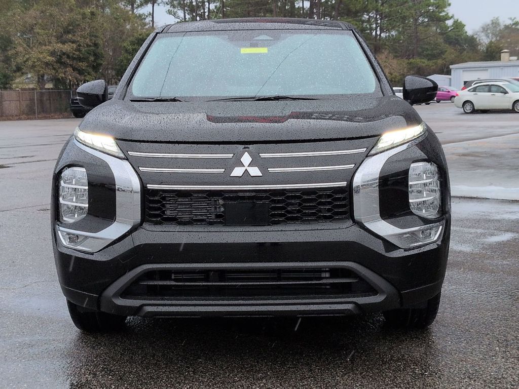 2026 Mitsubishi Outlander ES Labrador Black Pearl at D&E Mitsubishi