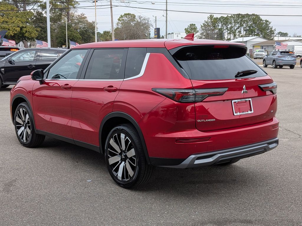 2026 Mitsubishi Outlander SE - 4