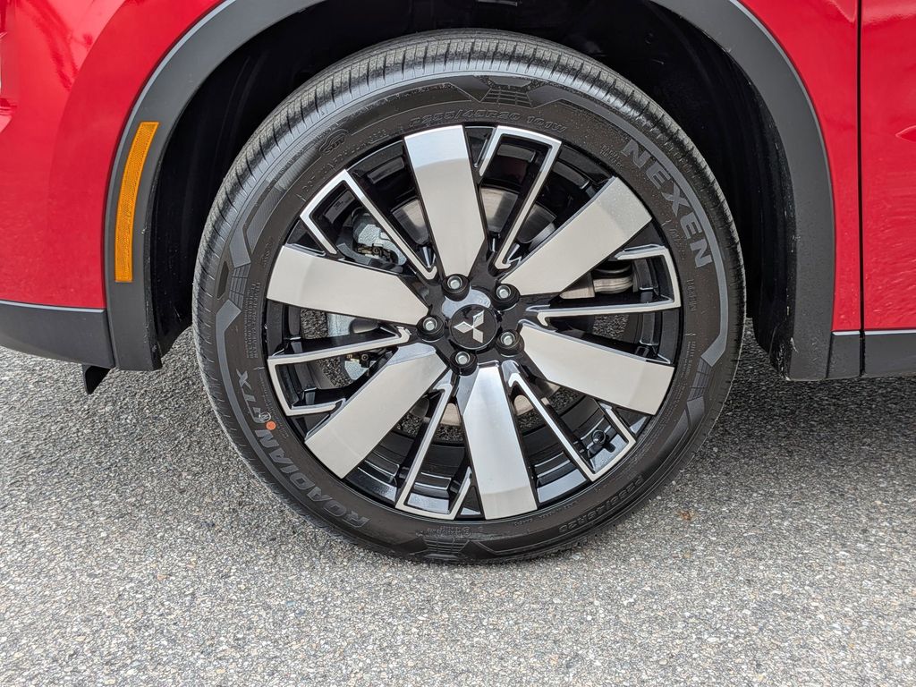 2026 Mitsubishi Outlander SE - 9