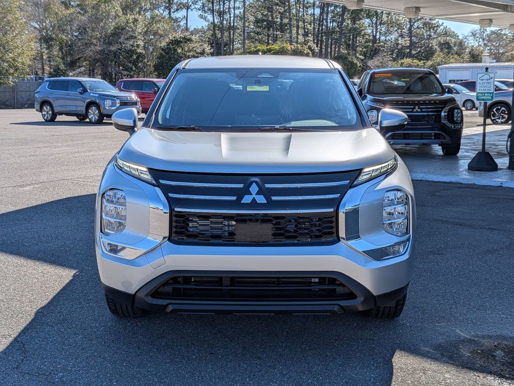 2026 Mitsubishi Outlander ES - 7