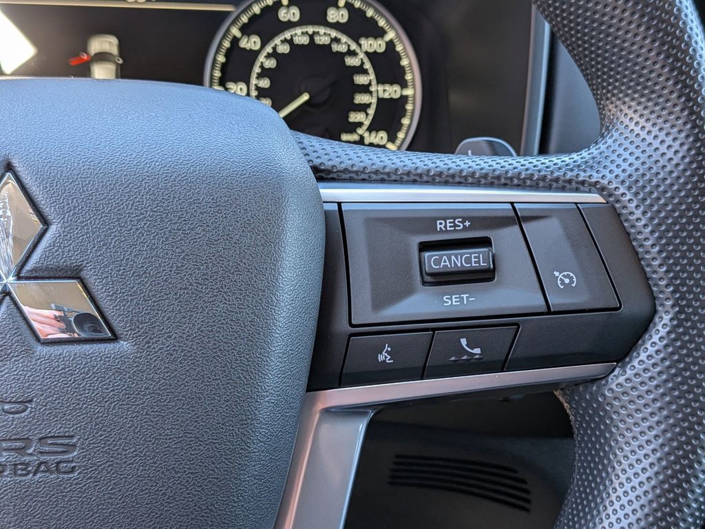 2026 Mitsubishi Outlander ES Alloy Silver Metallic at D&E Mitsubishi