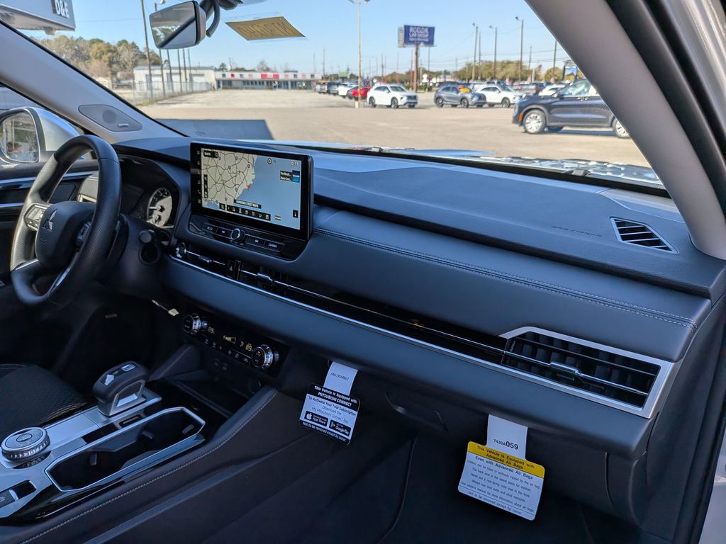 2026 Mitsubishi Outlander ES Alloy Silver Metallic at D&E Mitsubishi