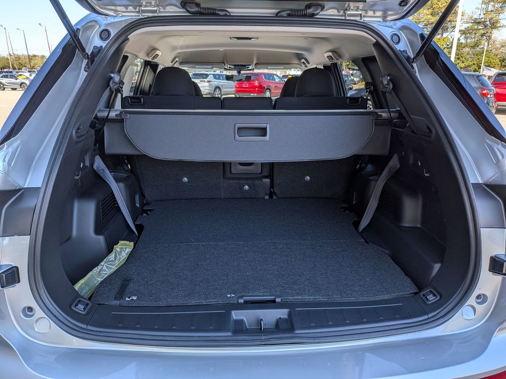 2026 Mitsubishi Outlander ES Alloy Silver Metallic at D&E Mitsubishi