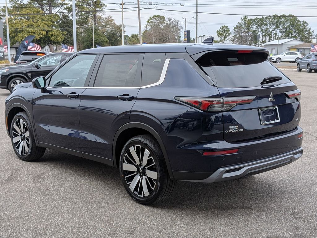 2026 Mitsubishi Outlander SE - 4