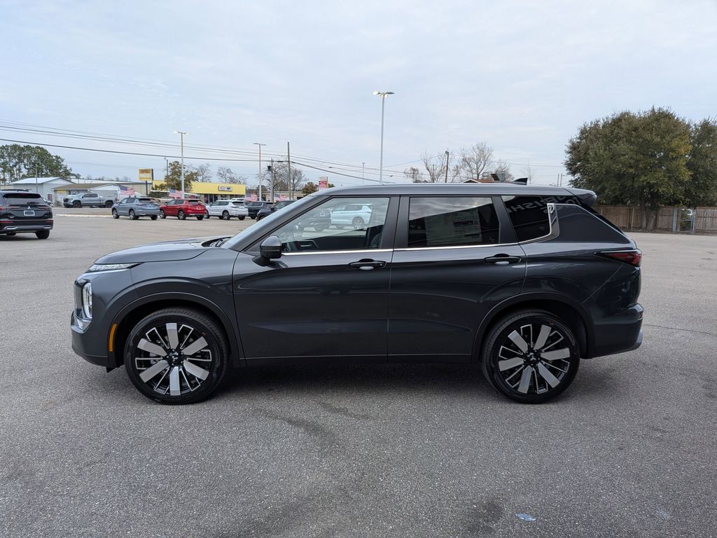 2026 Mitsubishi Outlander SE - 5