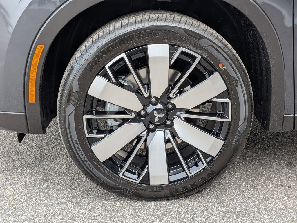 2026 Mitsubishi Outlander SE - 9