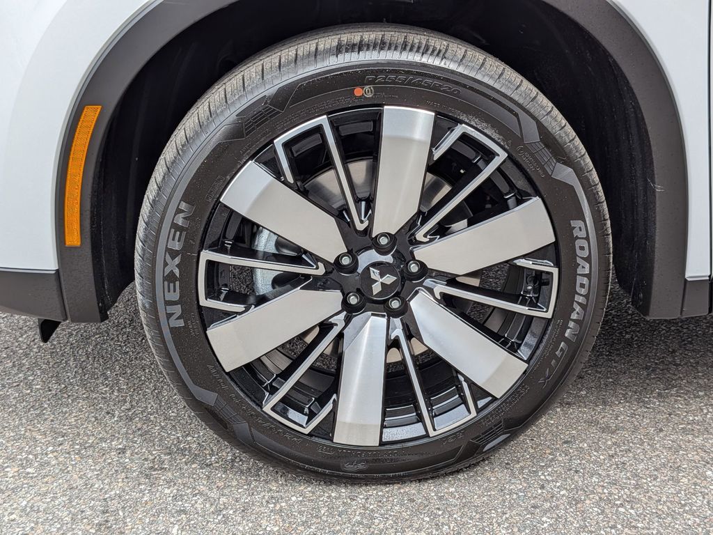 2026 Mitsubishi Outlander SE - 9