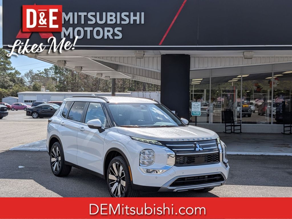 2026 Mitsubishi Outlander SE - 0