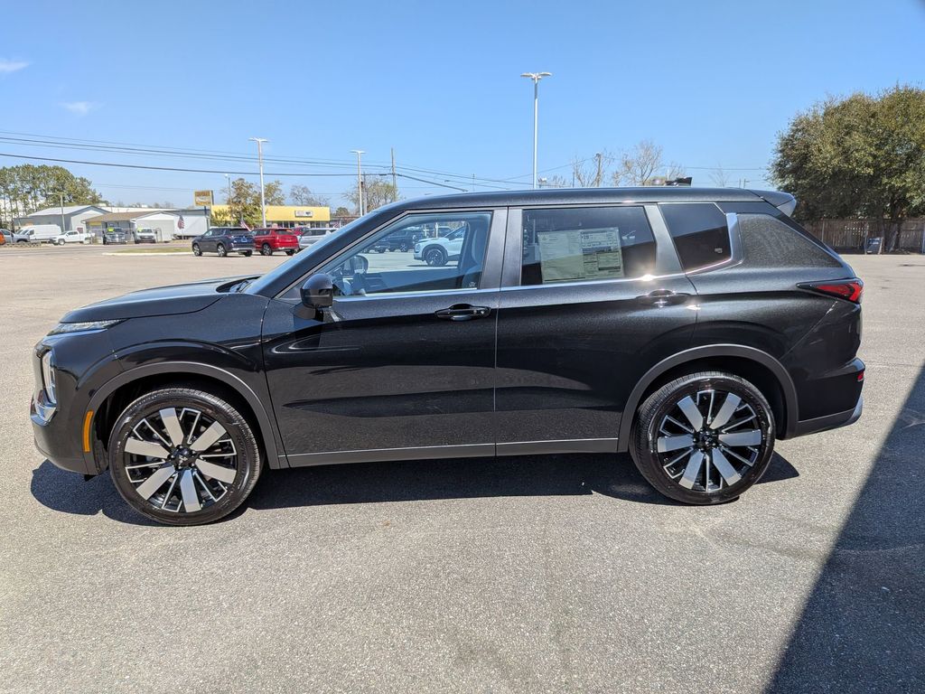 2026 Mitsubishi Outlander SE - 5