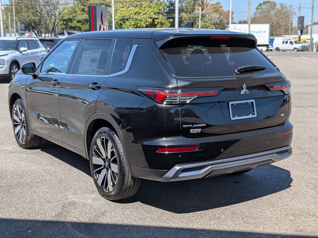 2026 Mitsubishi Outlander SE - 4
