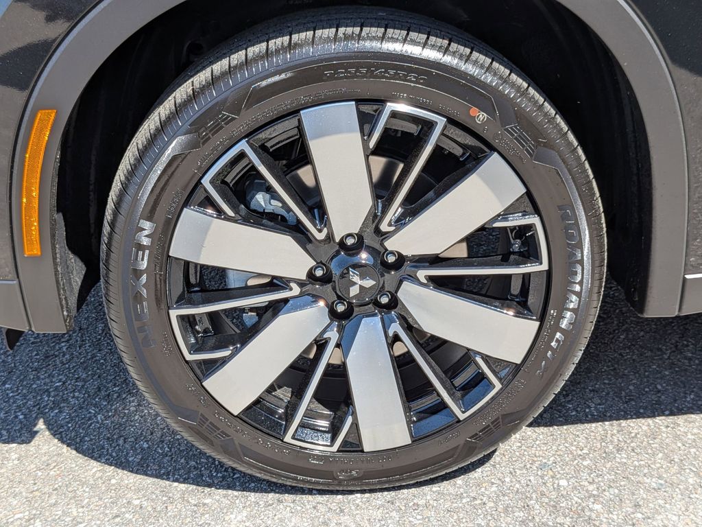 2026 Mitsubishi Outlander SE - 9
