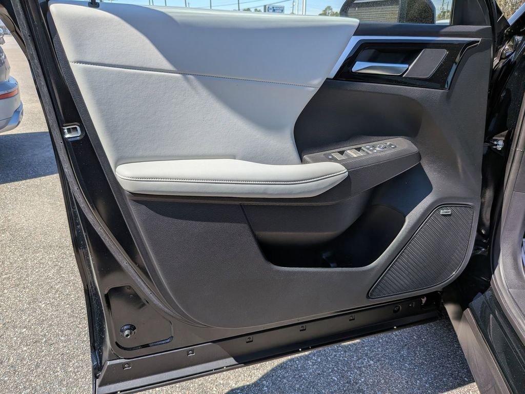 2026 Mitsubishi Outlander SE - 10