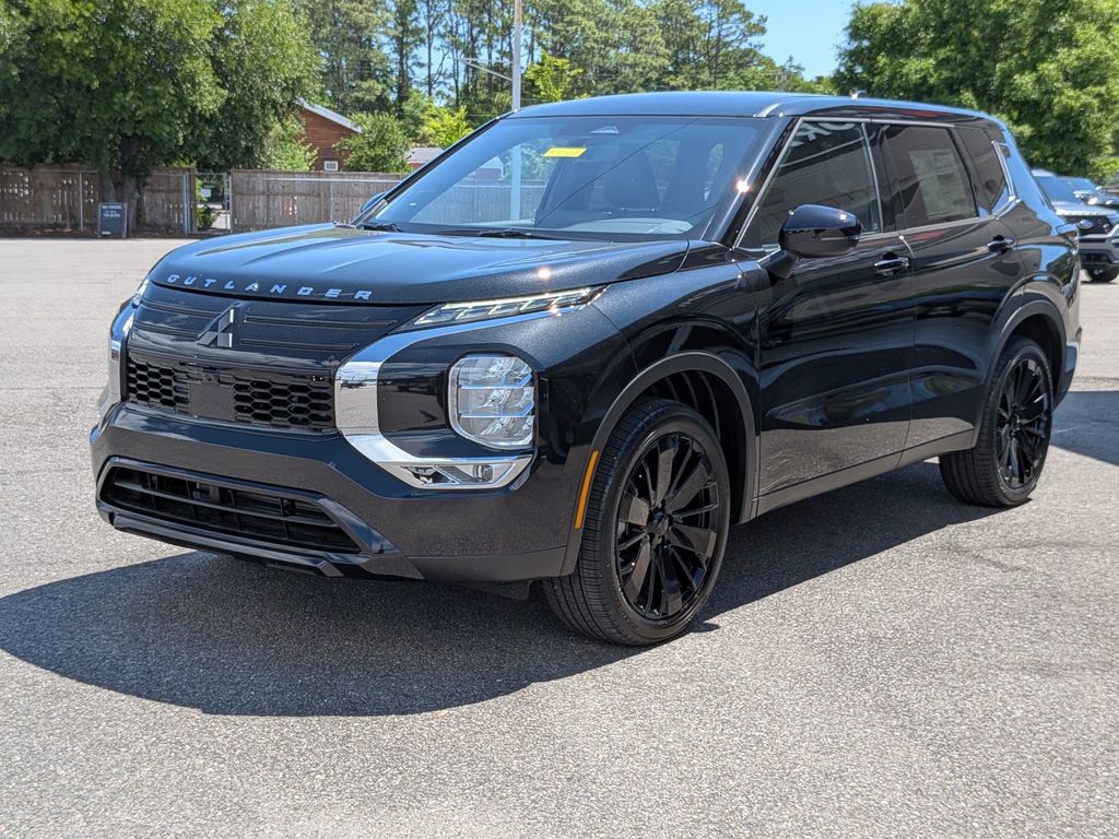 2026 Mitsubishi Outlander LE Black Diamond at D&E Mitsubishi