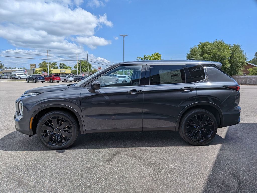 2026 Mitsubishi Outlander LE Graphite Gray at D&E Mitsubishi