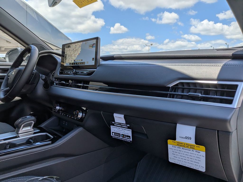 2026 Mitsubishi Outlander LE White Diamond at D&E Mitsubishi