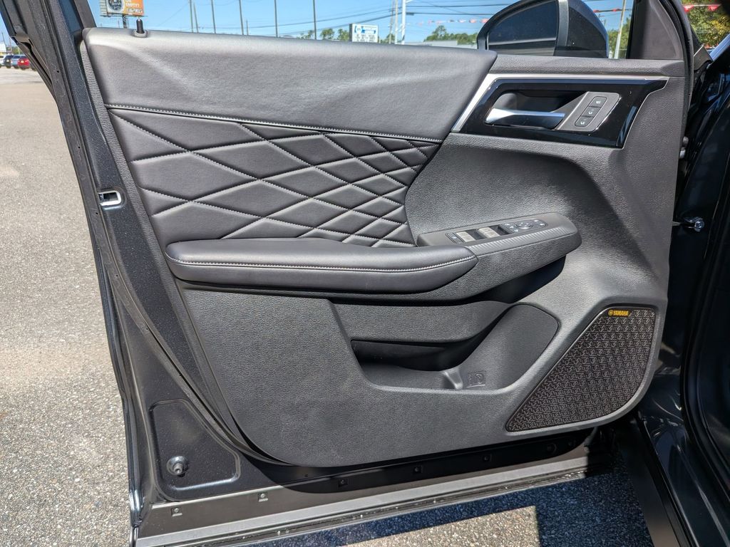 2026 Mitsubishi Outlander Black Edition Graphite Grey Blk Roof at D&E Mitsubishi