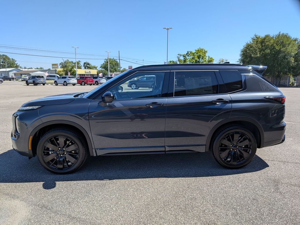 2026 Mitsubishi Outlander Black Edition Graphite Grey Blk Roof at D&E Mitsubishi