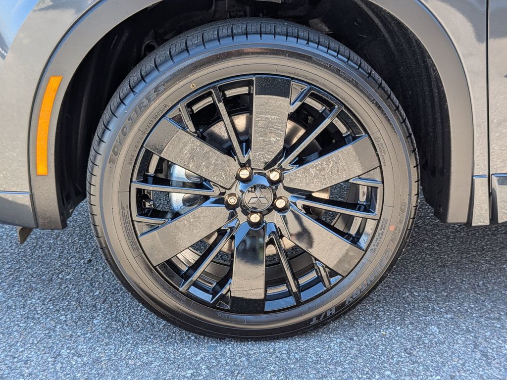 2026 Mitsubishi Outlander Black Edition Graphite Grey Blk Roof at D&E Mitsubishi