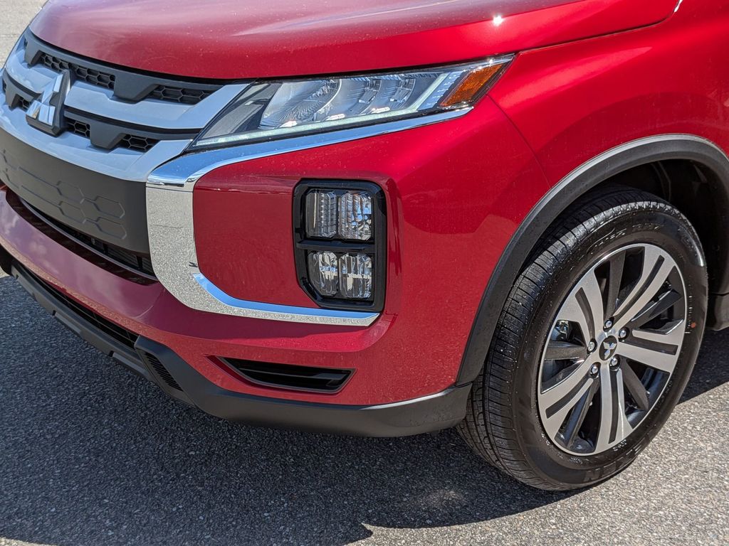 2026 Mitsubishi Outlander Sport ES - 8