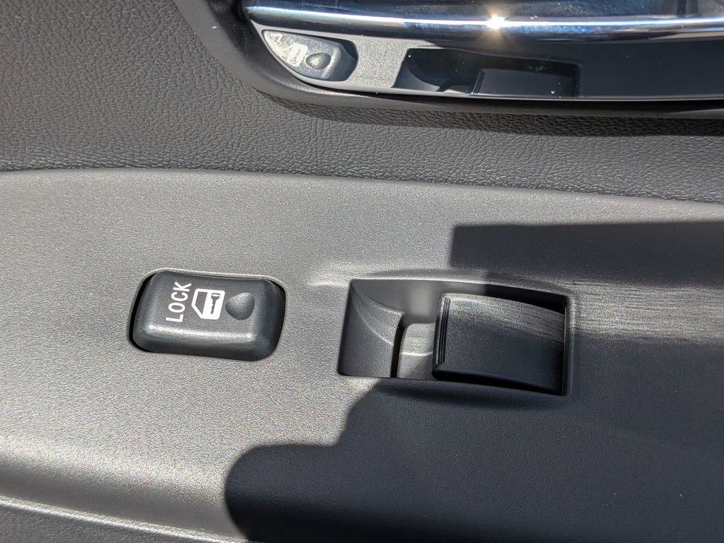 2026 Mitsubishi Outlander Sport LE Labrador Black Pearl at Griffin CDJR