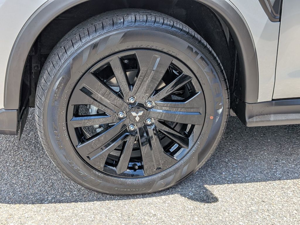 2026 Mitsubishi Outlander Sport LE Alloy Silver Metallic at Griffin CDJR