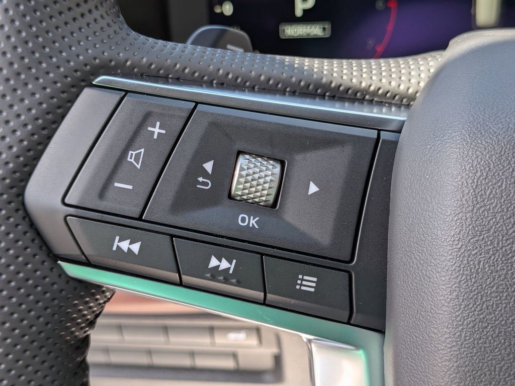 2025 Mitsubishi Outlander SEL White Diamond at D&E Mitsubishi