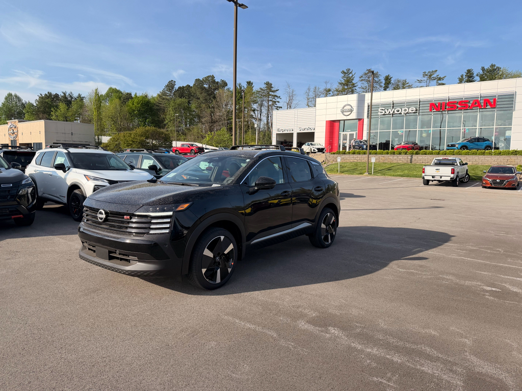 2026 Nissan Kicks SR in Super Black