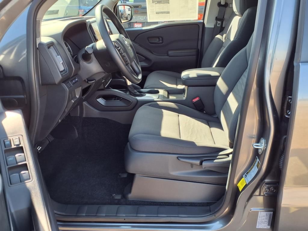 Frontier Crew Cab S