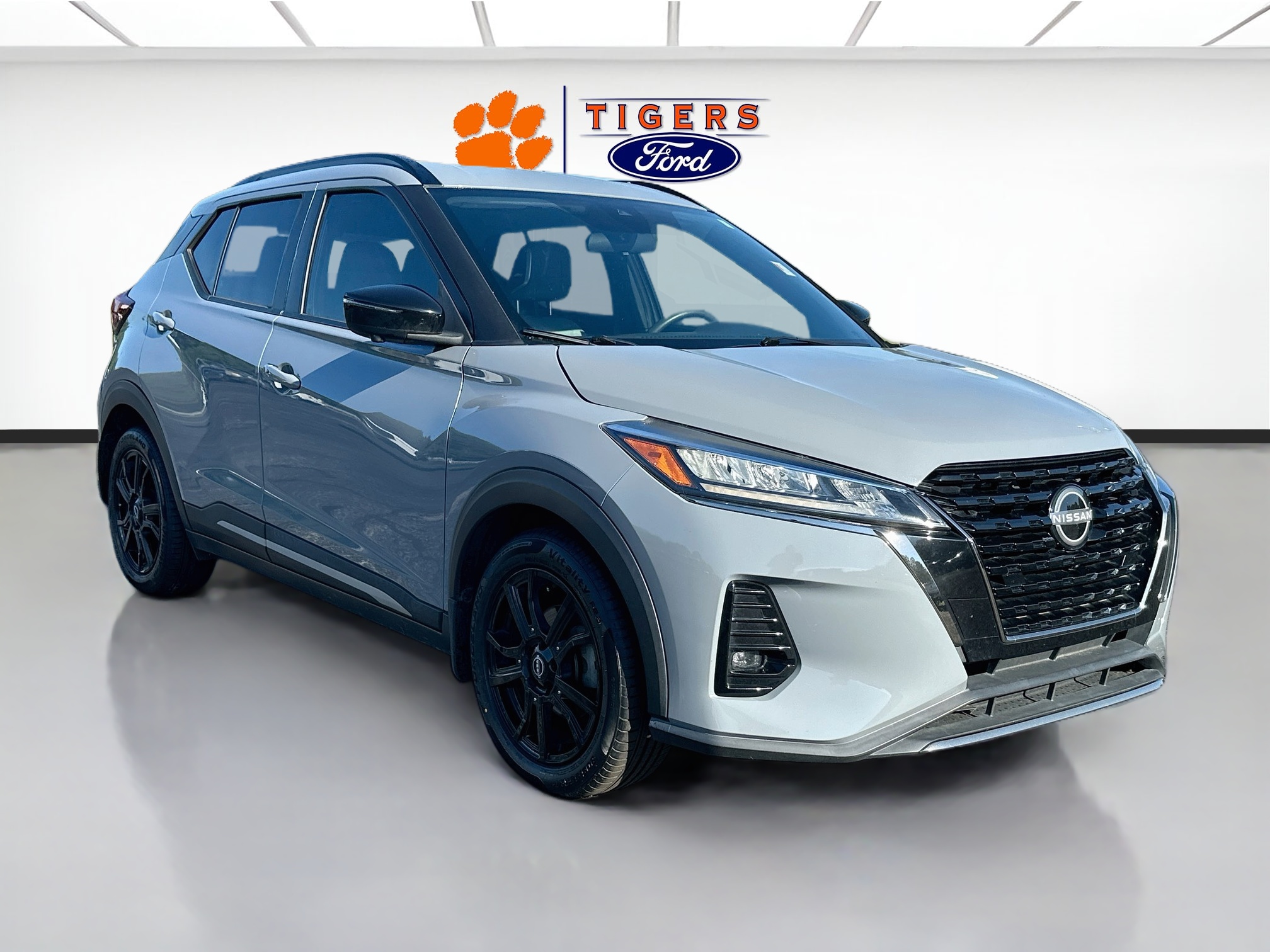 2023 Nissan Kicks