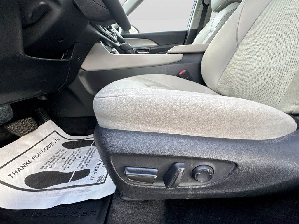 Used 2024 Toyota Grand Highlander SUV