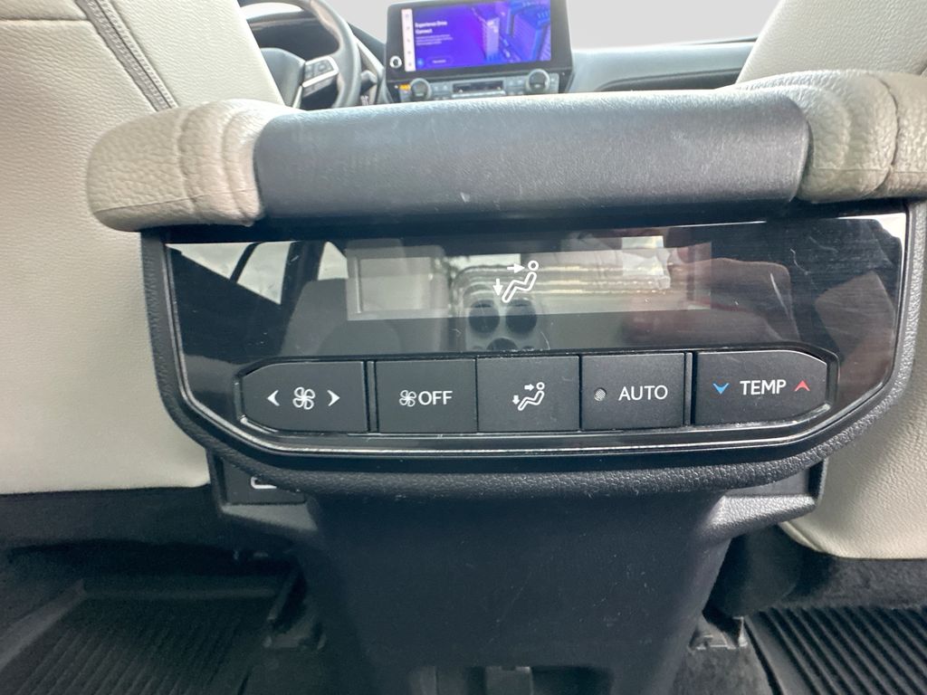 Used 2024 Toyota Grand Highlander SUV