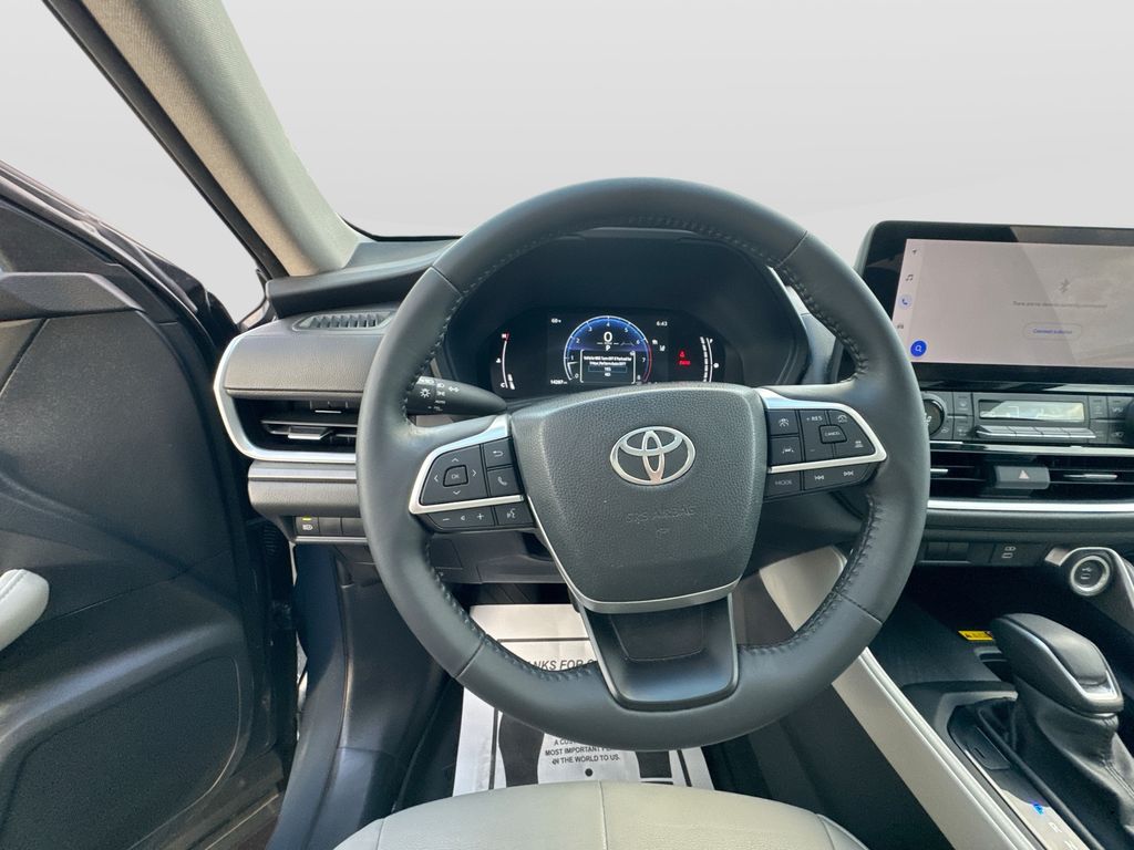 Used 2024 Toyota Grand Highlander SUV