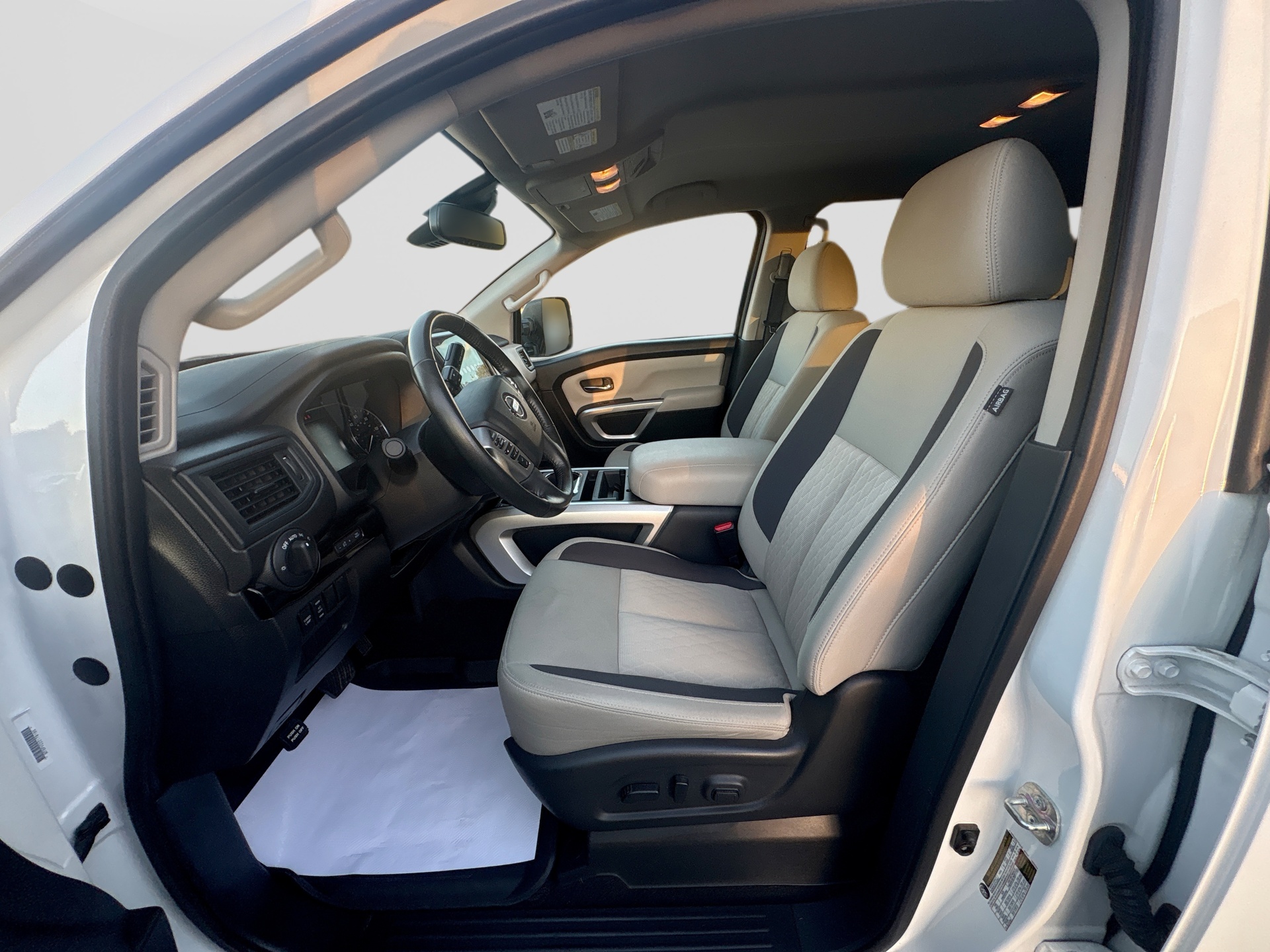 Used 2022 Nissan Titan Truck